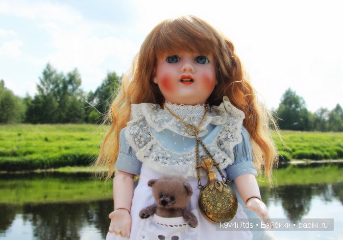 антикварная кукла