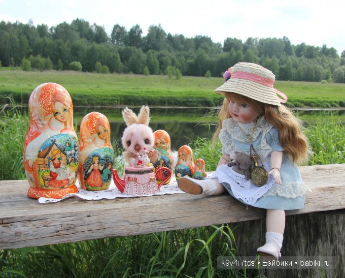 антикварная кукла