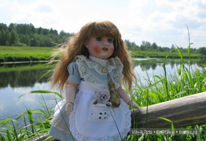 антикварная кукла