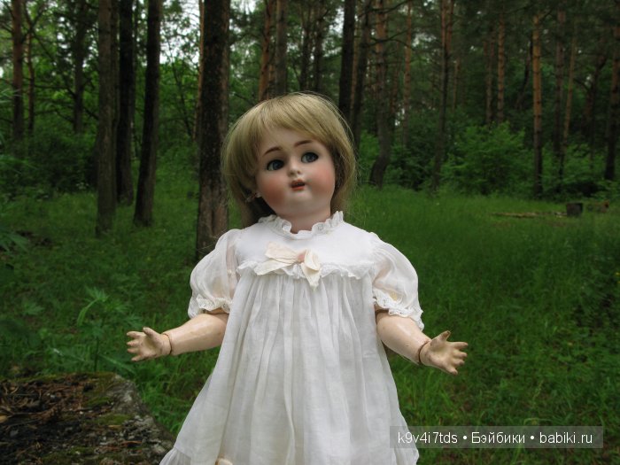 антикварная кукла