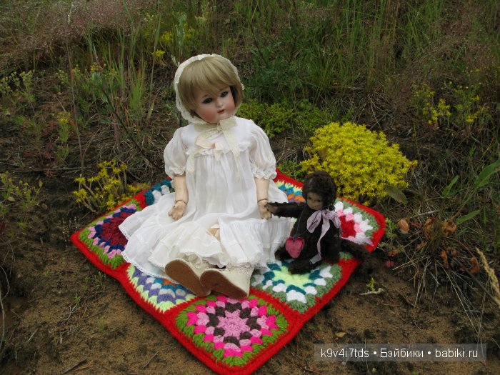 антикварная кукла