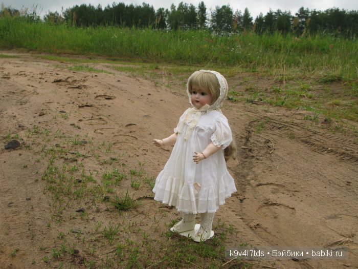 антикварная кукла