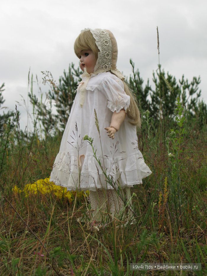 антикварная кукла