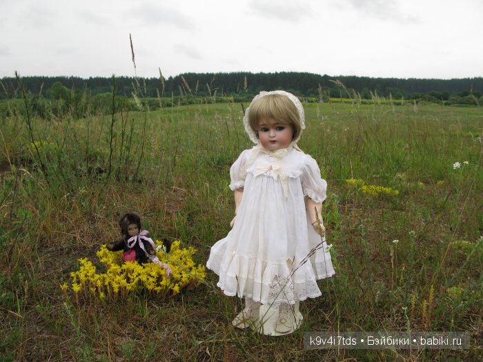 антикварная кукла