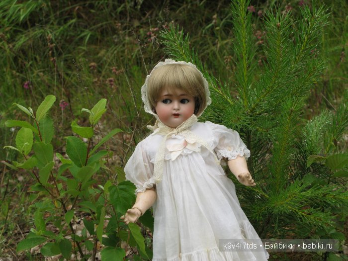 антикварная кукла