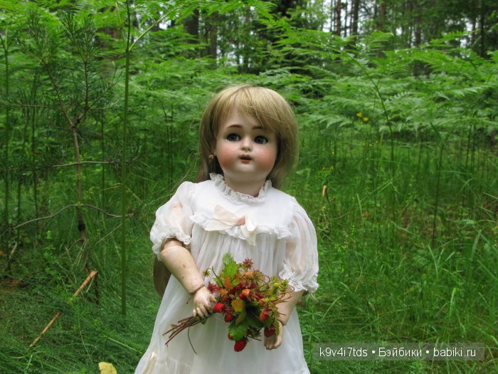 антикварная кукла