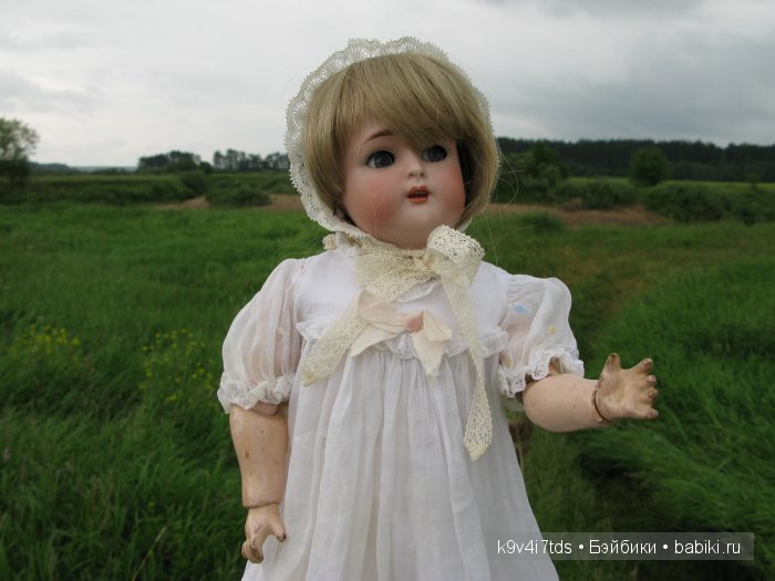 антикварная кукла