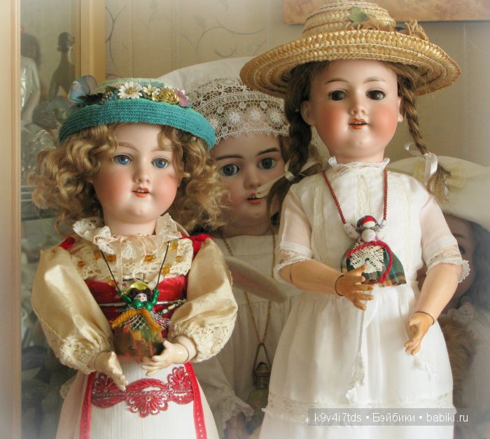 антикварная кукла