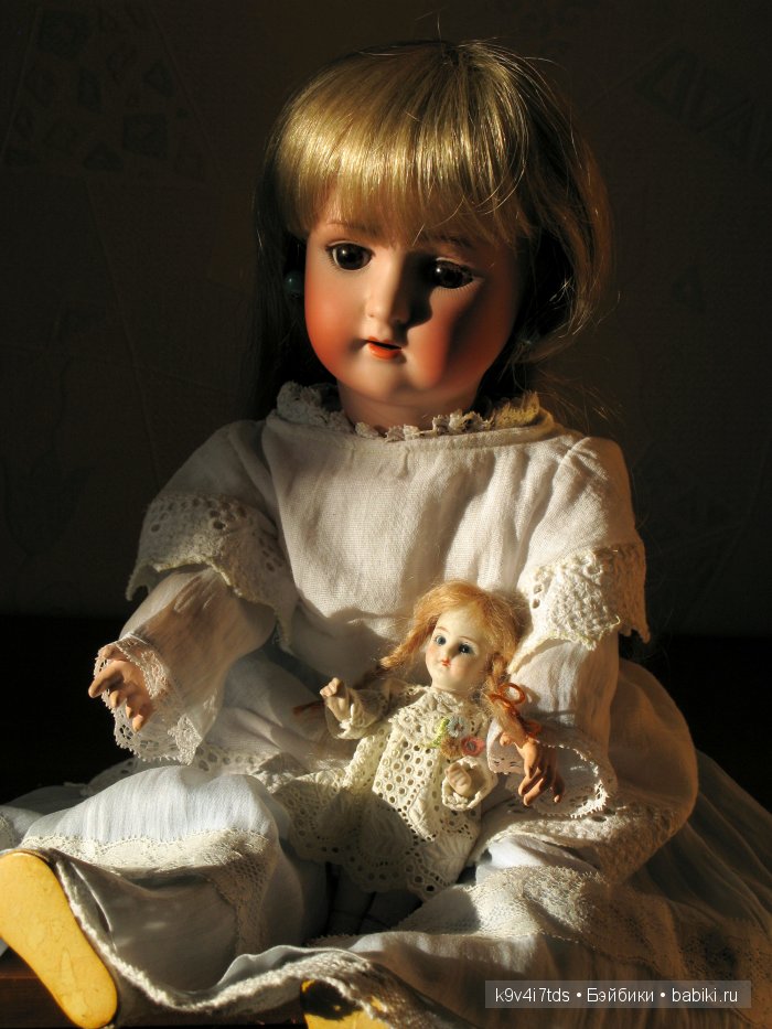 антикварная кукла
