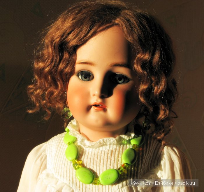 антикварная кукла