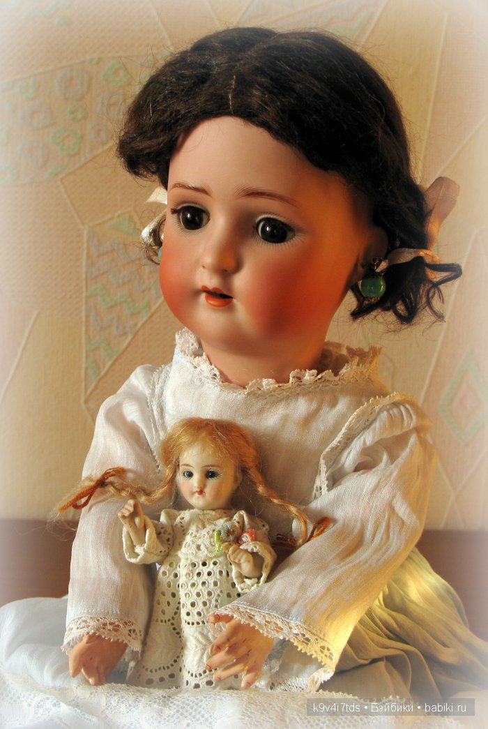 антикварная кукла