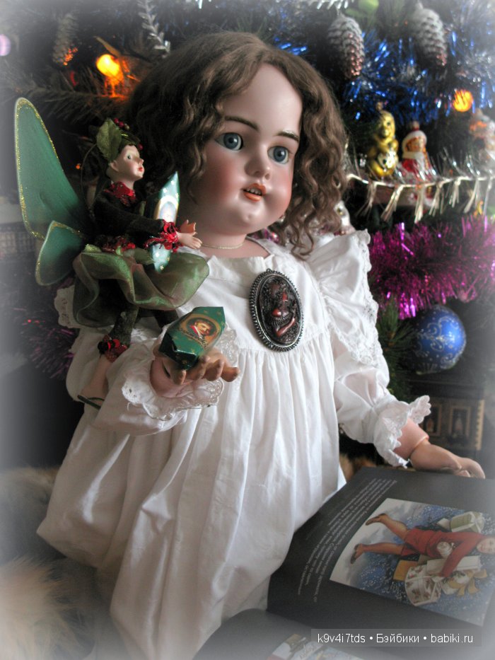 антикварная кукла