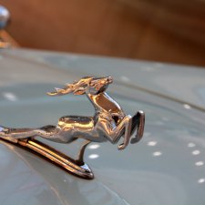 Выставка ретро-автомобилей и выставка уникальных песчаных скульптур в Твери