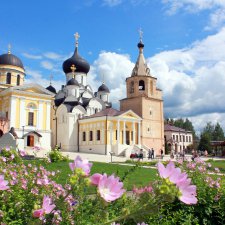 Любимая Старица. Свято-Успенский мужской монастырь