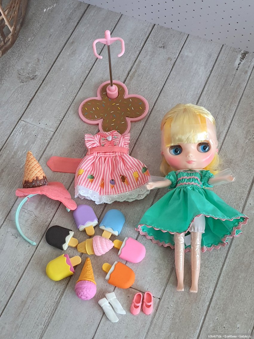 А какое мороженое любите Вы? Middie Blythe Smiley Waffle
