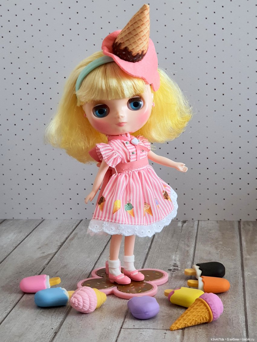 А какое мороженое любите Вы? Middie Blythe Smiley Waffle