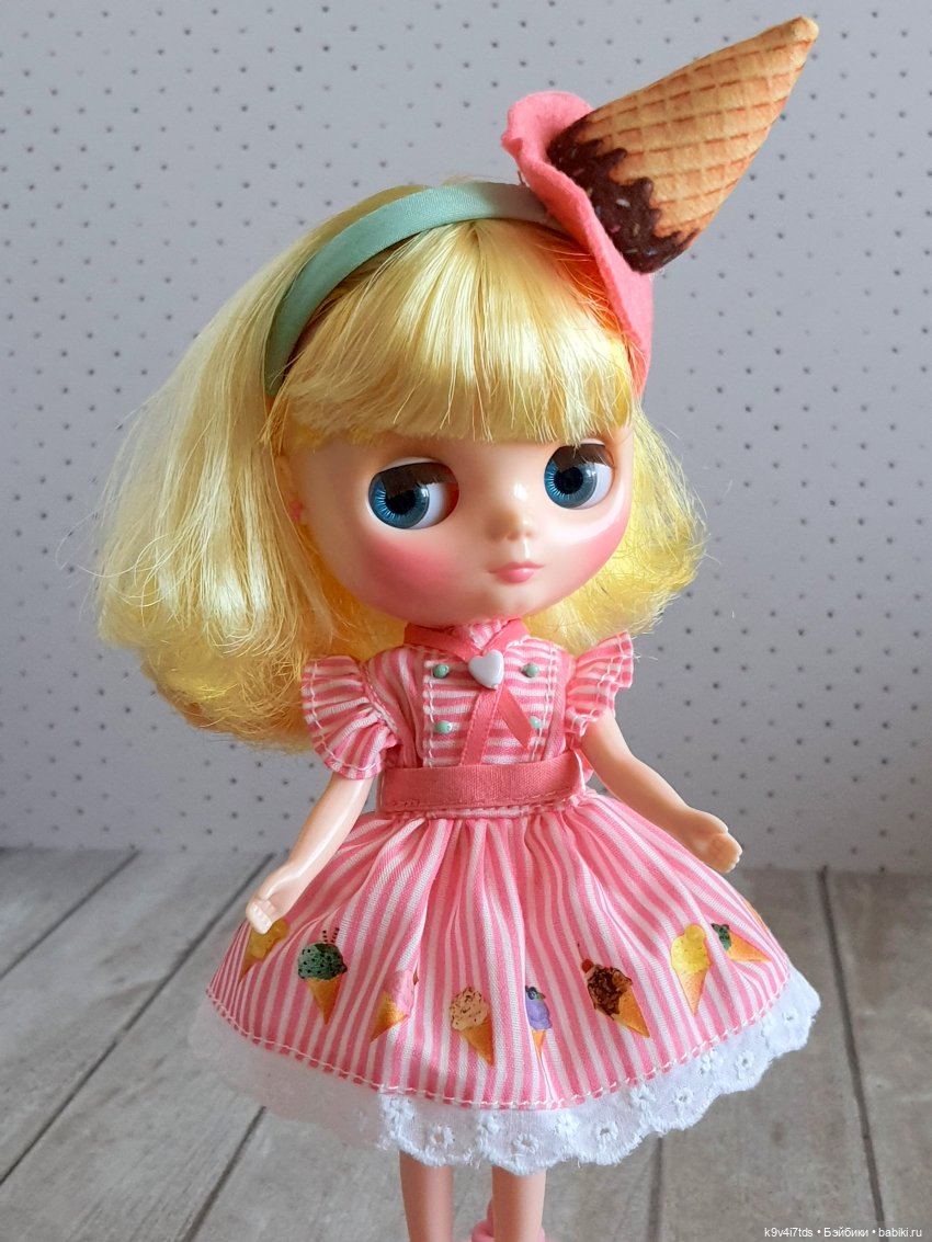 А какое мороженое любите Вы? Middie Blythe Smiley Waffle