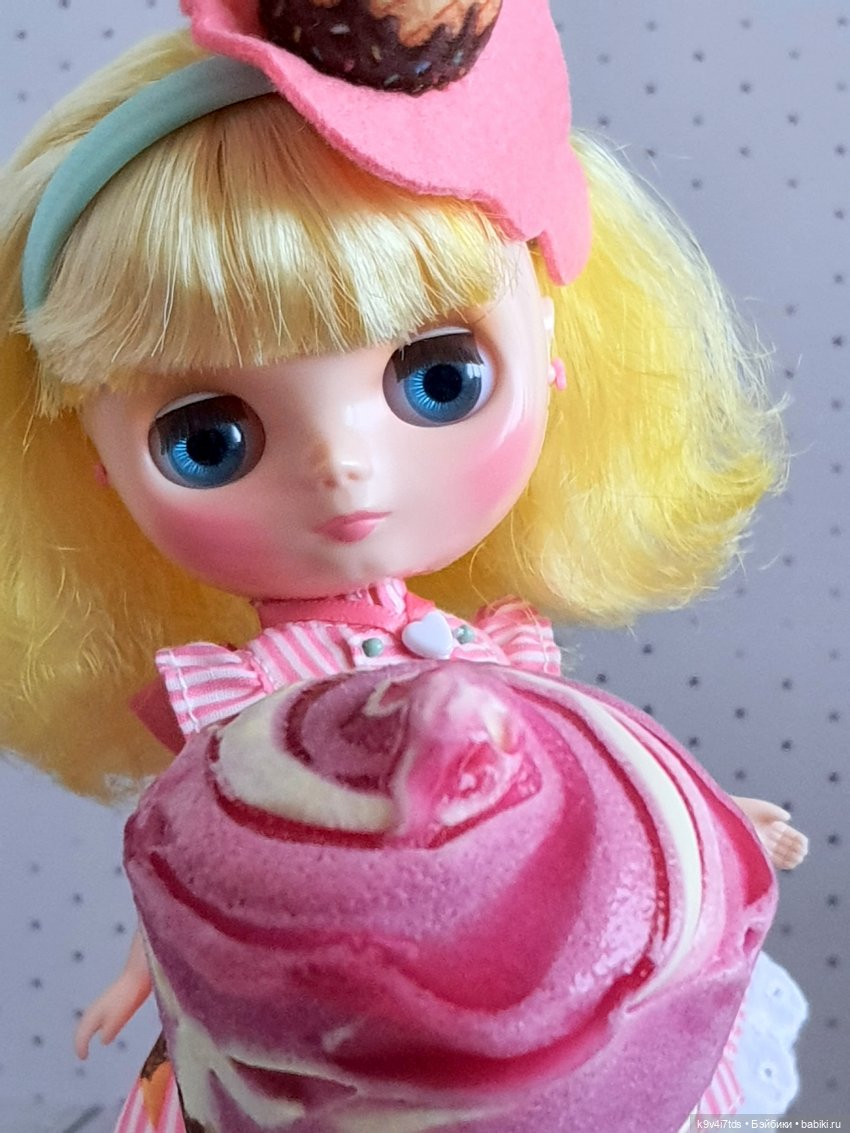 А какое мороженое любите Вы? Middie Blythe Smiley Waffle