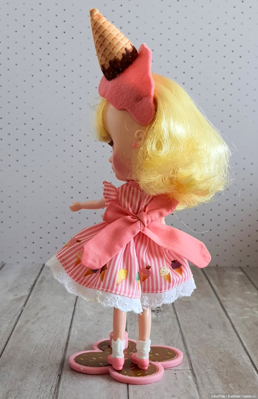 А какое мороженое любите Вы? Middie Blythe Smiley Waffle