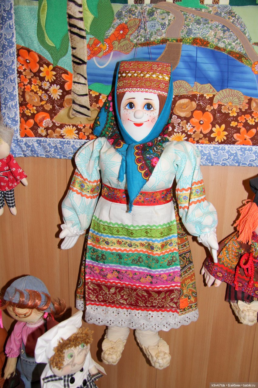 Путешествие в Кимры, "Выставочный зал", часть четвёртая