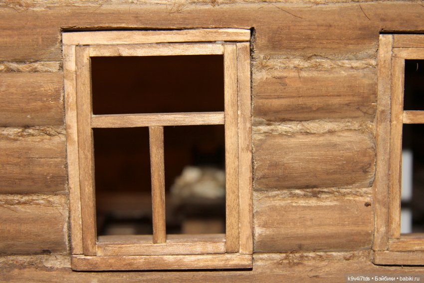 Платье красно, за реку видно