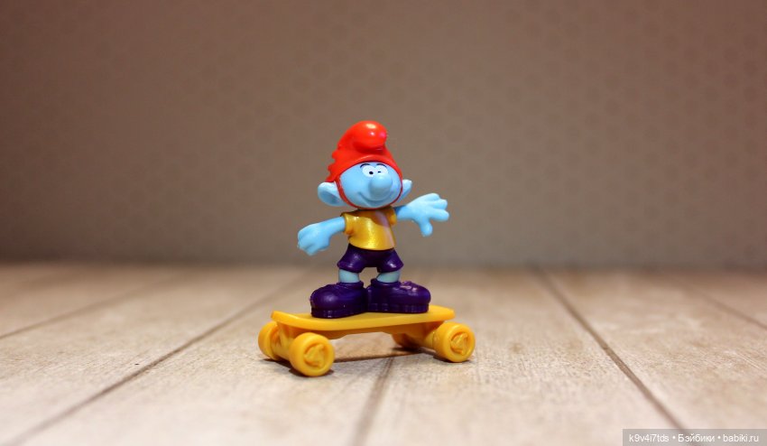 Золотые Смурфики. THE GOLDEN SMURFS Kinder Surprise 2022 (фото 5)