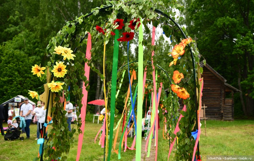 "Троицкие гуляния" в Василёво 2022 год, "В Троицкий венок всяк вплетай свой цветок", продолжение