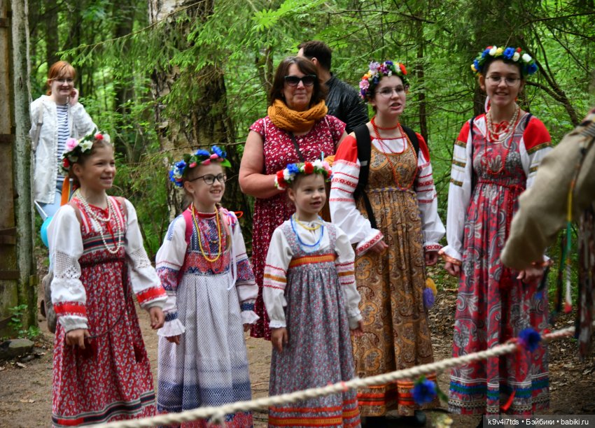 "Троицкие гуляния" в Василёво 2022 год, "В Троицкий венок всяк вплетай свой цветок", продолжение