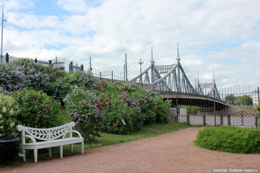 Пэтси в "Сиреневом саду", Дворцовый парк, г. Тверь