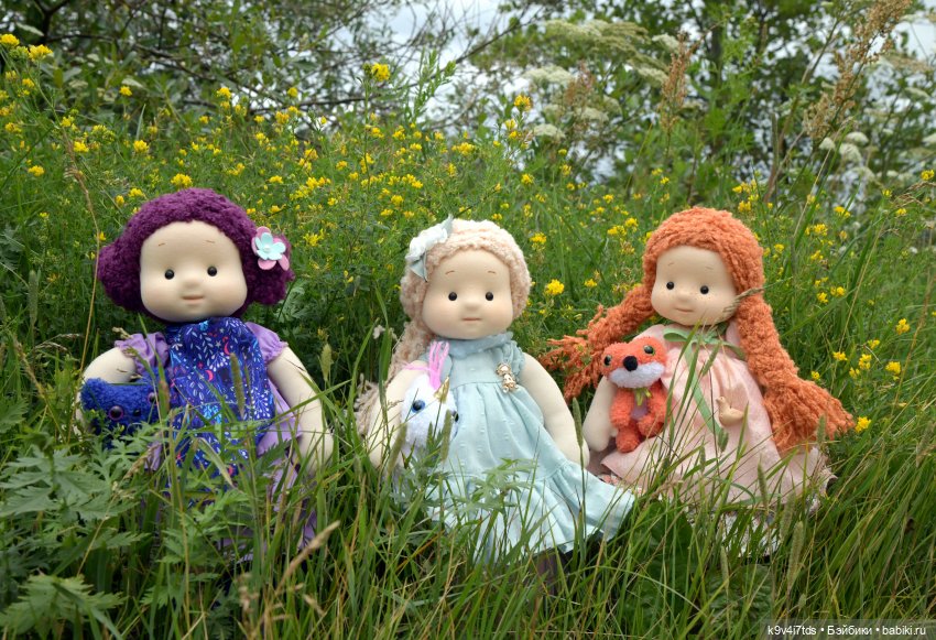 Тиана, Ива и Аврора на Тьме. Minimalini от BUDI BASA