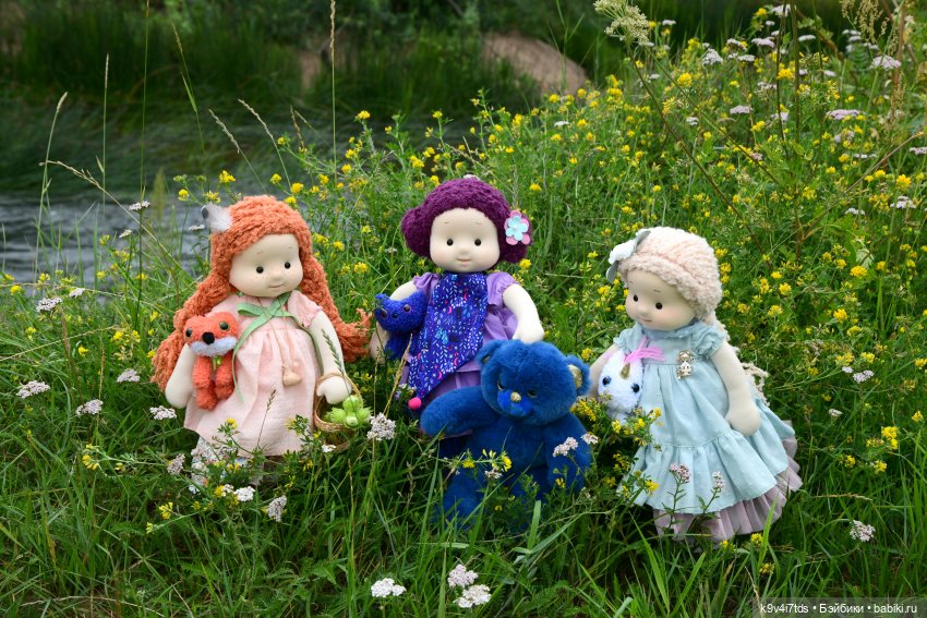 Тиана, Ива и Аврора на Тьме. Minimalini от BUDI BASA