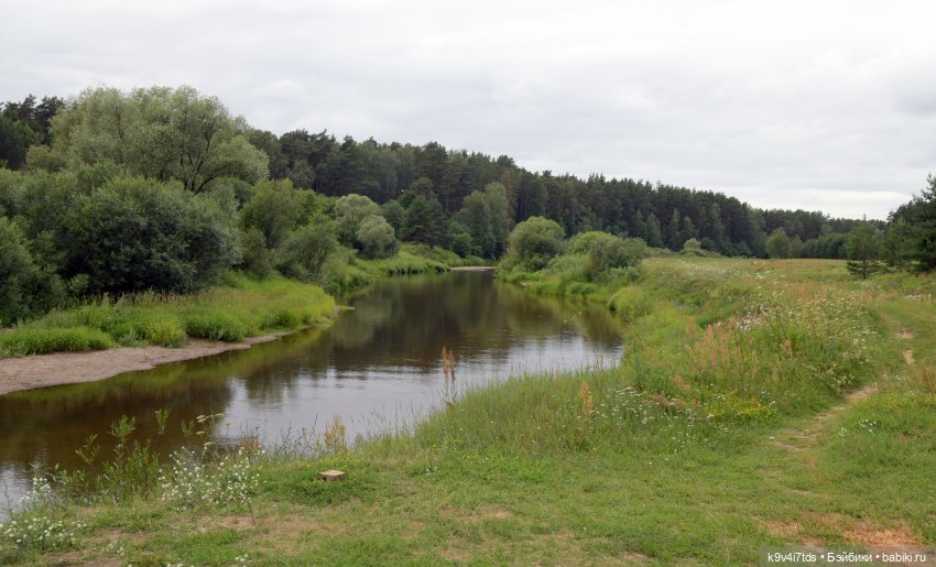 Тиана, Ива и Аврора на Тьме. Minimalini от BUDI BASA