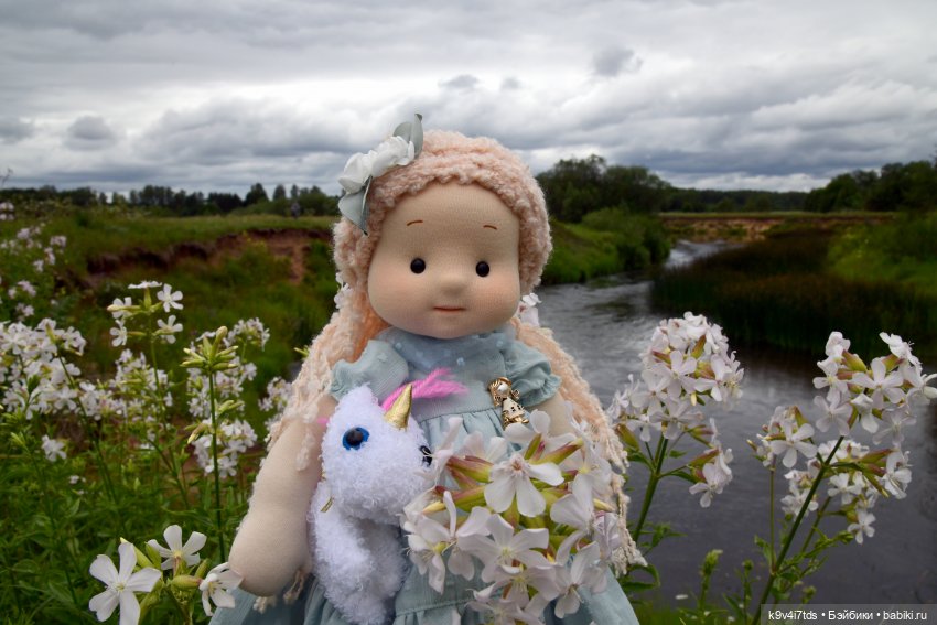 Тиана, Ива и Аврора на Тьме. Minimalini от BUDI BASA