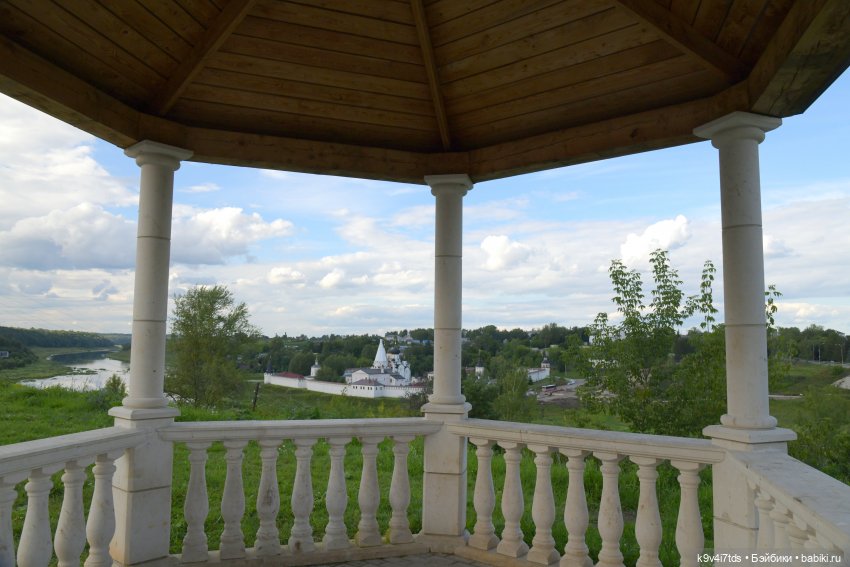 Летнее путешествие Дороти и Крекера в Старицу