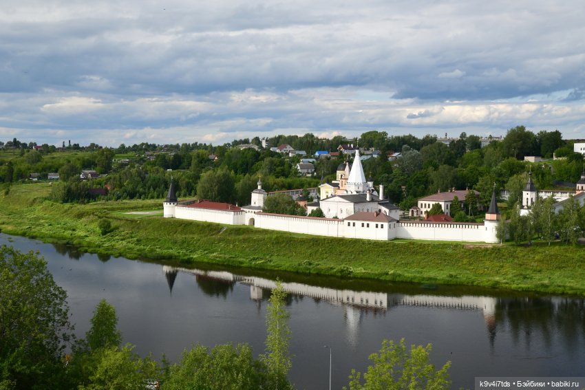 Летнее путешествие Дороти и Крекера в Старицу