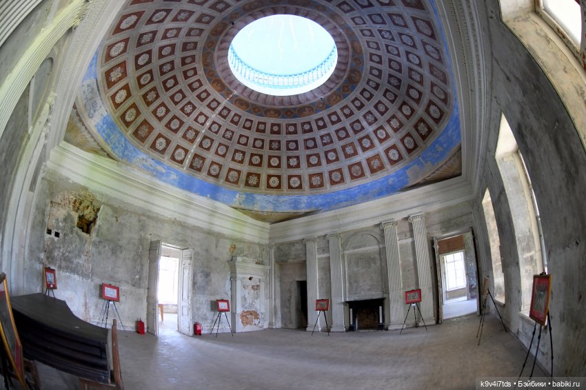 "Танцующий дом", Усадьба Знаменское-Раёк (Тверская область)