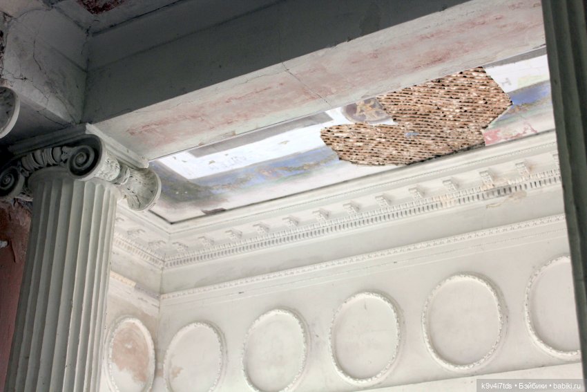 "Танцующий дом", Усадьба Знаменское-Раёк (Тверская область)