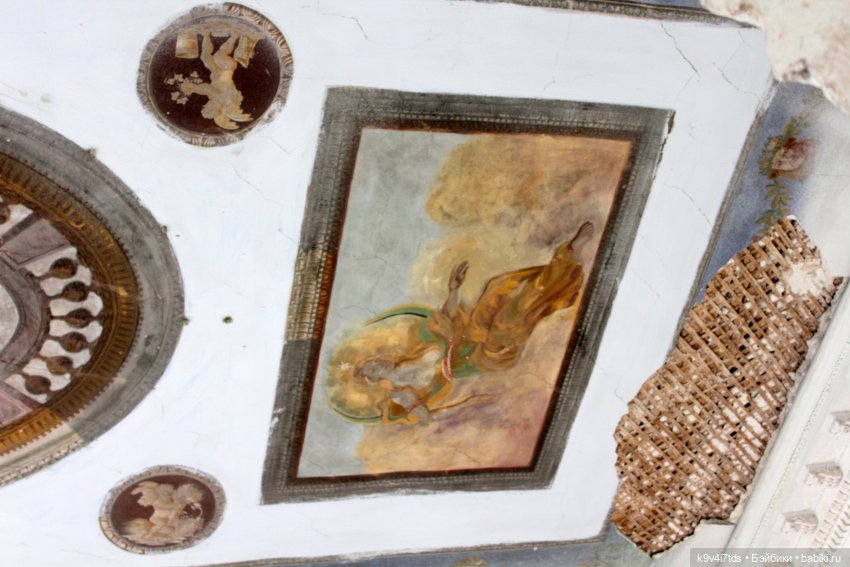 "Танцующий дом", Усадьба Знаменское-Раёк (Тверская область)