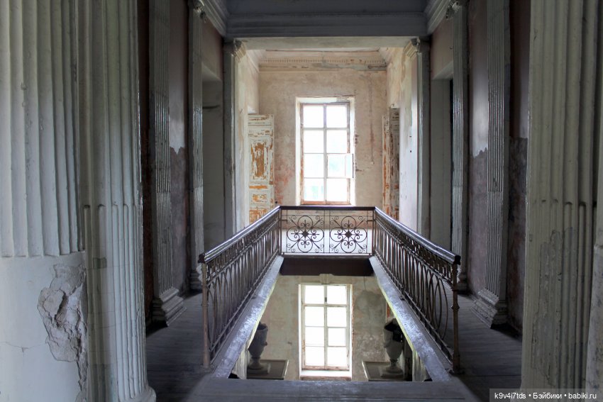 "Танцующий дом", Усадьба Знаменское-Раёк (Тверская область)