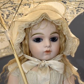 Алиса, реплика (ООАК) Bru от Colleen Fillips