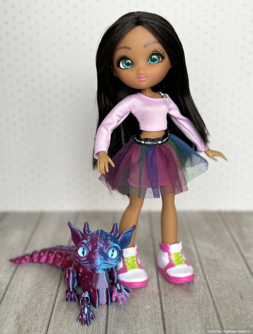 Виктория, бренд "Unique Eyes"