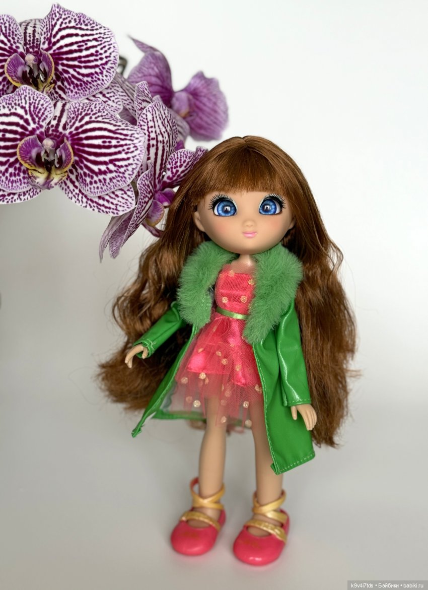 Люси и вся команда "Unique Eyes" серии фэшн