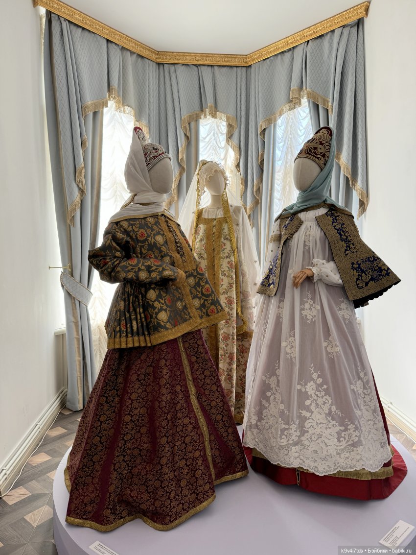 Выставка «Россия в узорах: новоторжские щеголихи», часть вторая | Бэйбики Выставка «Россия в узорах: новоторжские щеголихи», часть вторая (фото 3)
