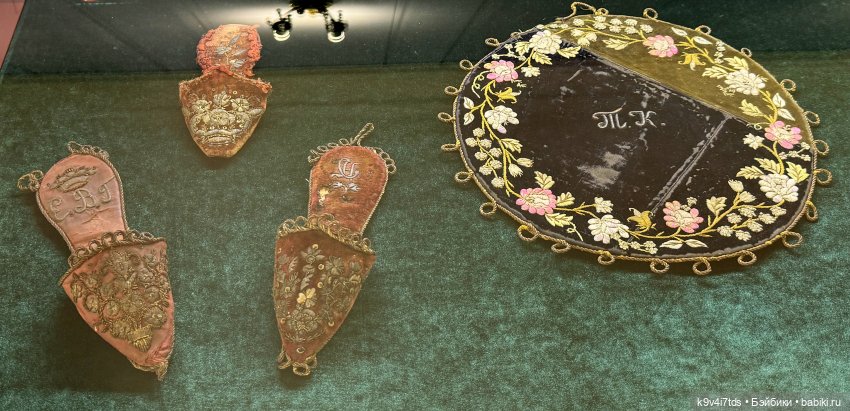 Выставка «Россия в узорах: новоторжские щеголихи», часть третья | Бэйбики Выставка «Россия в узорах: новоторжские щеголихи», часть третья