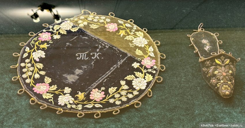 Выставка «Россия в узорах: новоторжские щеголихи», часть третья | Бэйбики Выставка «Россия в узорах: новоторжские щеголихи», часть третья (фото 2)