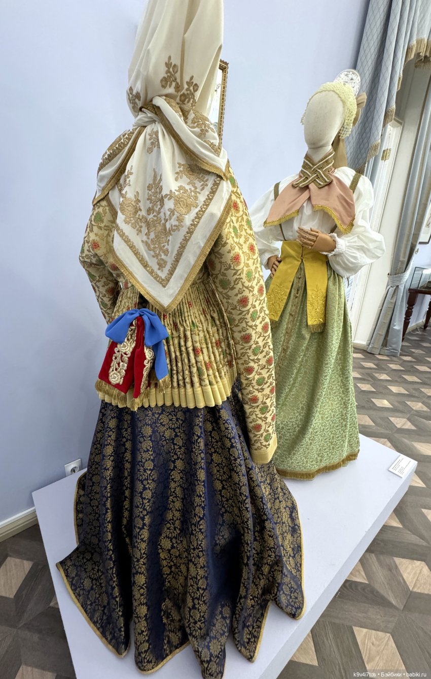 Выставка «Россия в узорах: новоторжские щеголихи», часть третья | Бэйбики Выставка «Россия в узорах: новоторжские щеголихи», часть третья