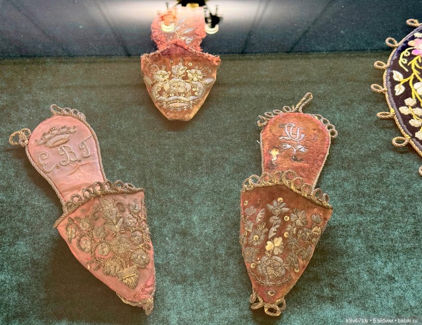 Выставка «Россия в узорах: новоторжские щеголихи», часть третья | Бэйбики Выставка «Россия в узорах: новоторжские щеголихи», часть третья (фото 5)