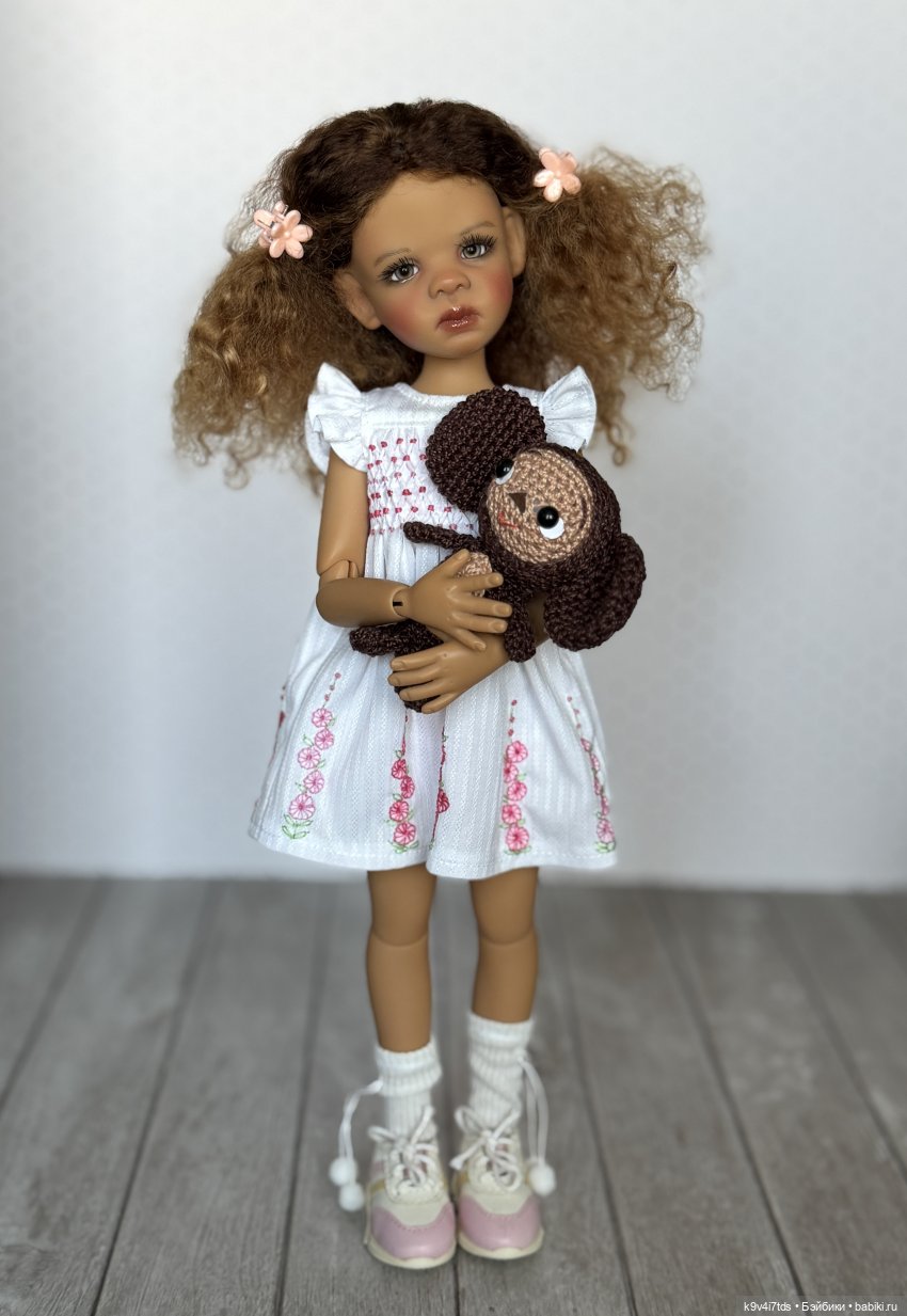 Платье с мальвами для Имани