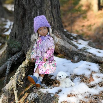Прогулка Саши в сосновом бору