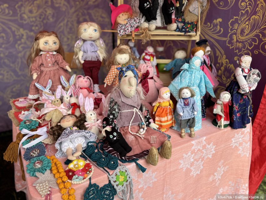 Карли на празднике "Троицких гуляний" в Усадьбе "Василёво"